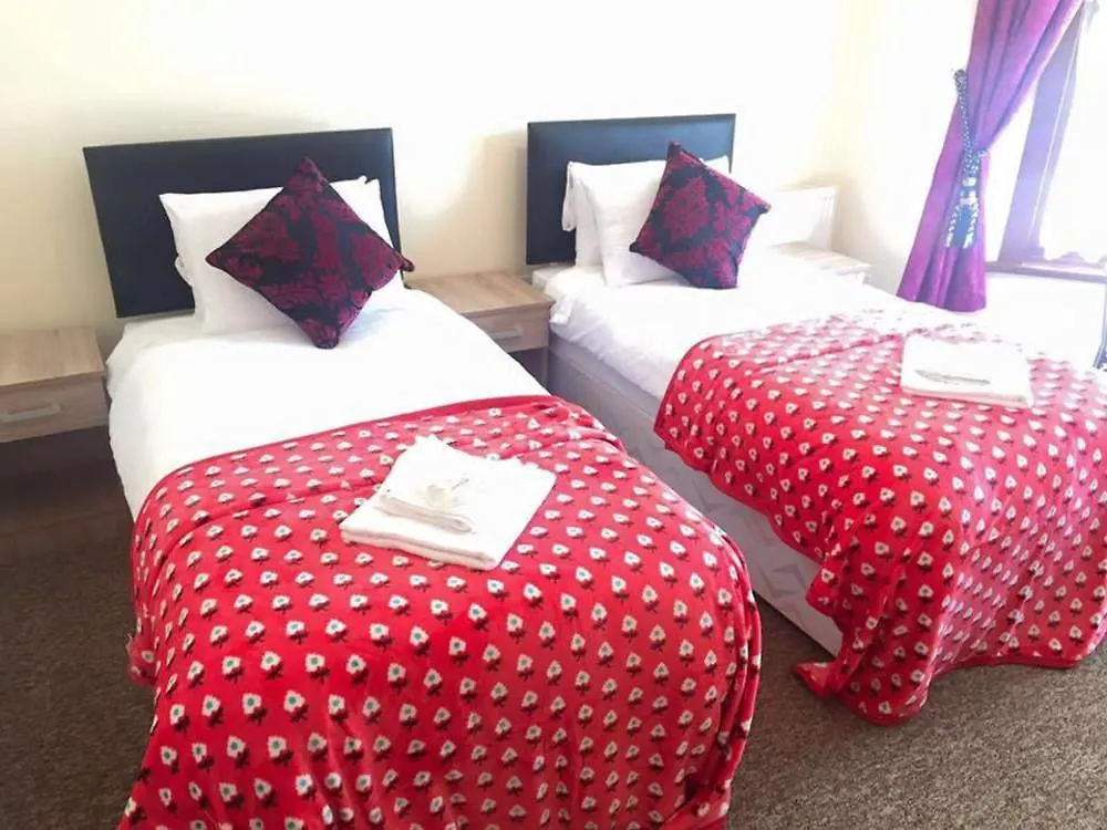 The Hub Hotel London 3*,  United Kingdom