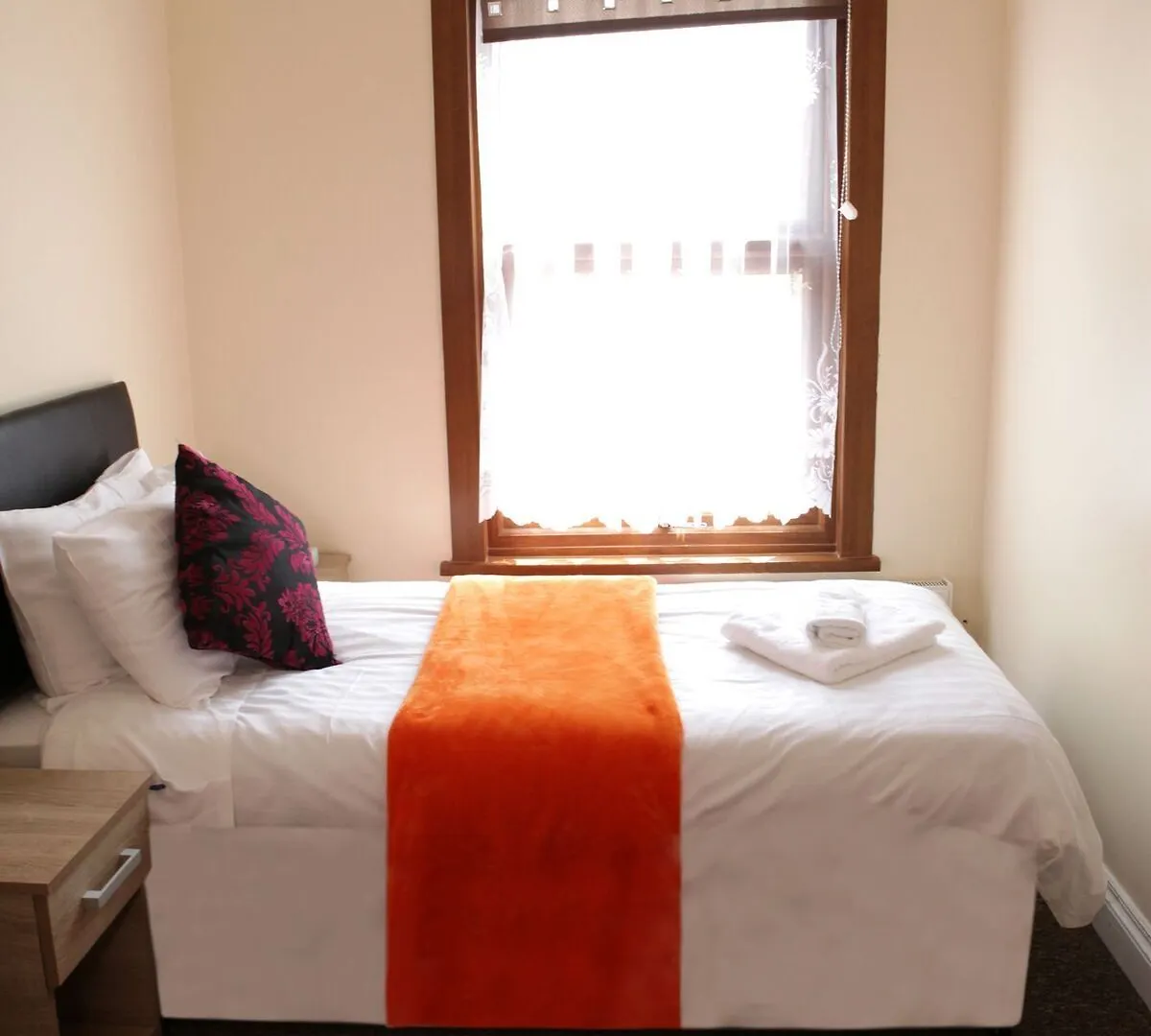 The Hub Hotel London 3*,  United Kingdom